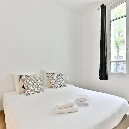 2 Pyrenees Alexandre Dumas Apartment