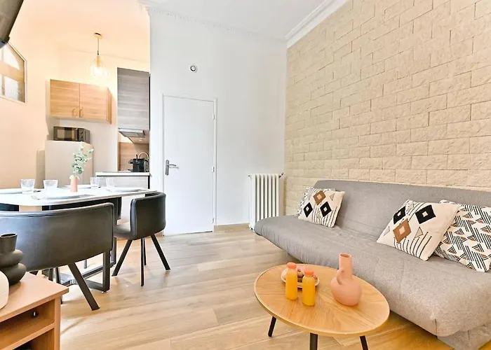 2 Pyrenees Alexandre Dumas Apartament